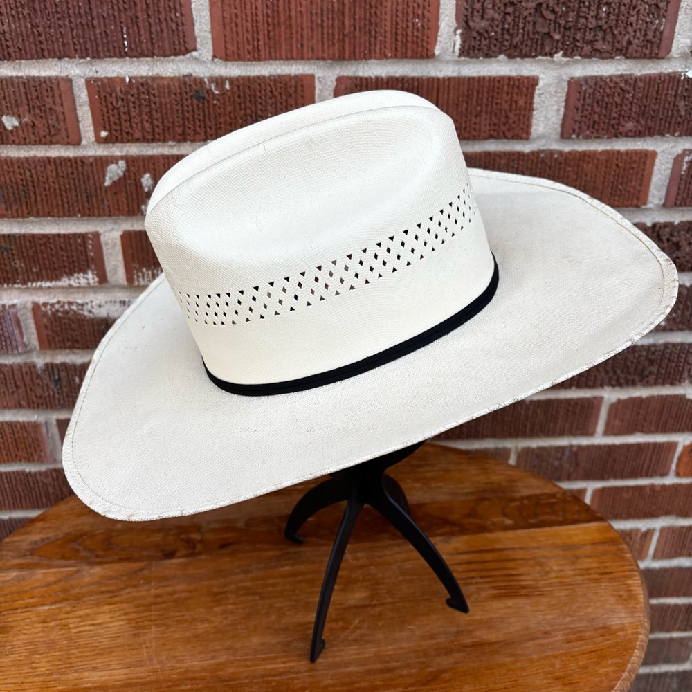 Vintage Laredo Shantug Straw Cowboy Off White Hat with leather band Sz 6 7/8